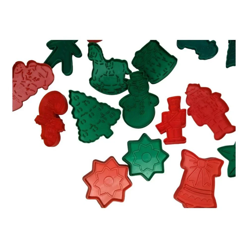 Vintage 1992 Wilton Red & Green Plastic Christmas Cookie Cutters- 20 Pieces